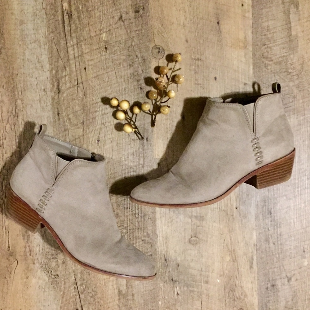 Greyish/Tan Booties